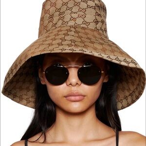 Women’s Gucci Beige Canvas Wide brim Bucket hat - iconic GG Sun hat